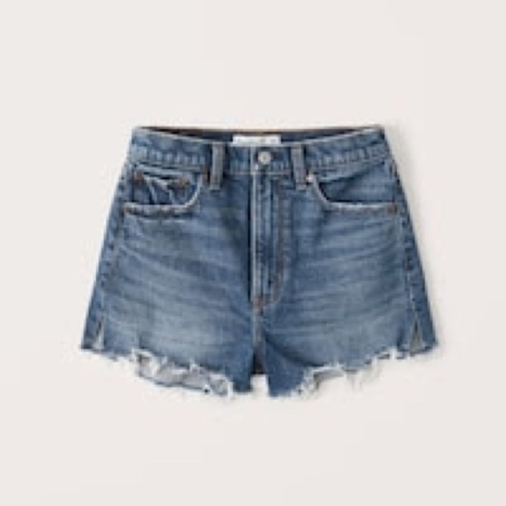 Abercrombie High Rise Mom Short, Dark Wash Size 28/6